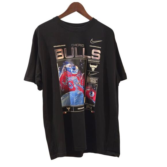Nike Chicago Bulls T-Shirt Black Short Sleeve Mens Large - Picture 1 of 8